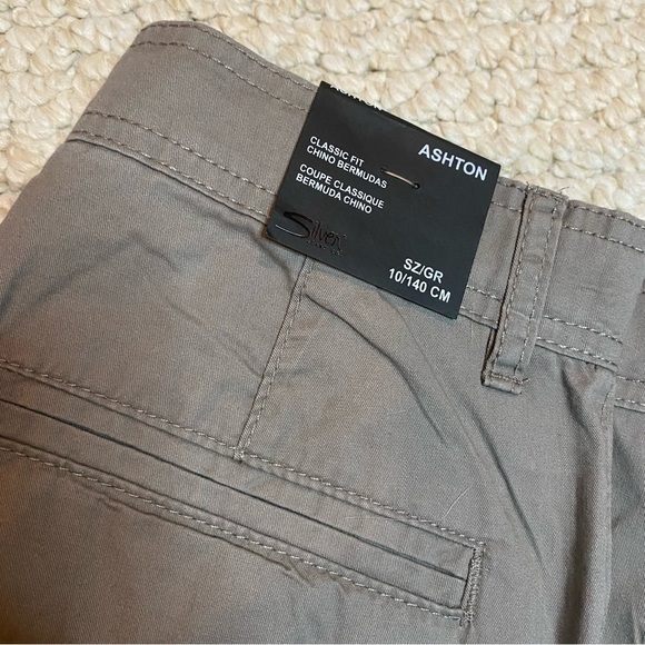 Boys NWT Silver Ashton Classic Fit Shorts - Picture 3 of 3